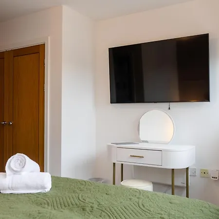 Trendy City Centre Apartment With Free Parking Cardiff Exterior photo