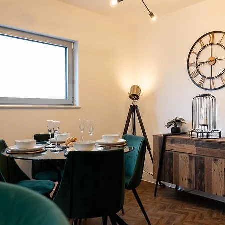 Trendy City Centre Apartment With Free Parking Cardiff Exterior photo
