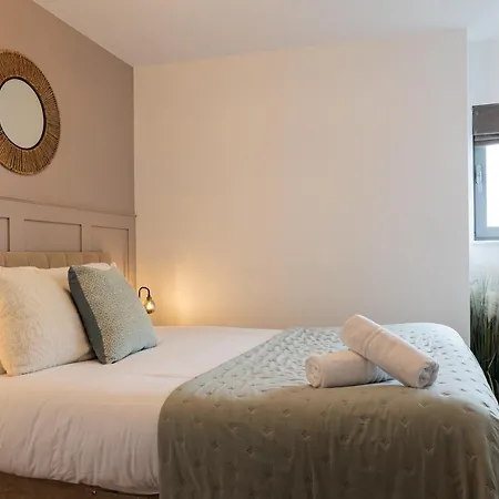 Trendy City Centre Apartment With Free Parking Cardiff Exterior photo